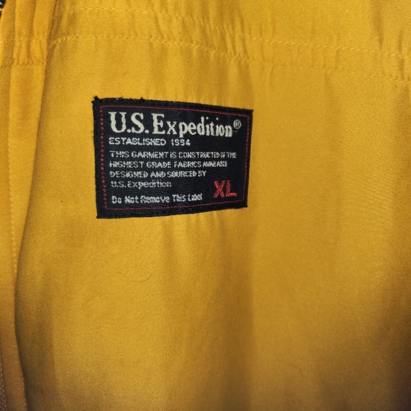 Vest - Picture 2 of 4